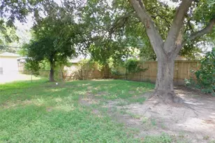 3719 Meadowlake Rd, Pasadena, TX 77503 - Photo 15