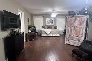 120 W Stockbridge St, Eagle Lake, TX 77434 - Photo 13