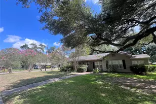 120 W Stockbridge St, Eagle Lake, TX 77434 - Photo 1