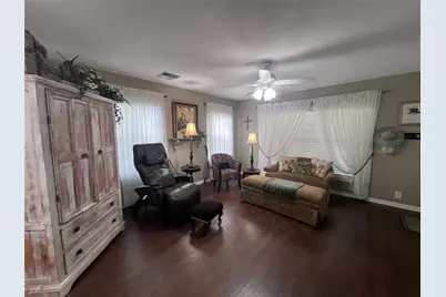 120 W Stockbridge Street, Eagle Lake, TX 77434 - Photo 9