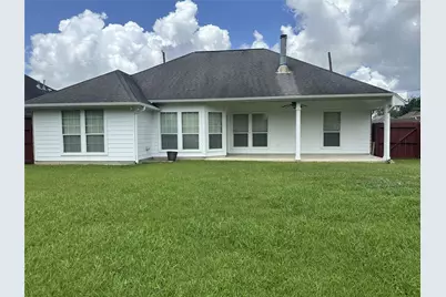 2125 Willowglen Drive, Beaumont, TX 77707 - Photo 9