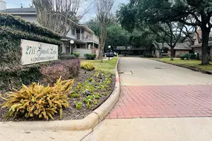 2711 Grants Lake Blvd, Sugar Land, TX 77479 - Photo 3