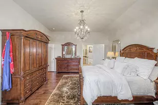 1015 Vaulted Oak St, Houston, TX 77008 - Photo 37