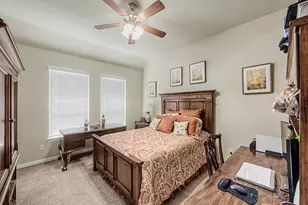 1015 Vaulted Oak St, Houston, TX 77008 - Photo 31