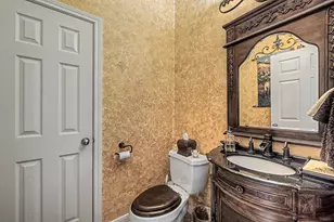 1015 Vaulted Oak St, Houston, TX 77008 - Photo 25