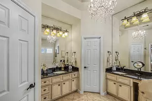 1015 Vaulted Oak St, Houston, TX 77008 - Photo 39