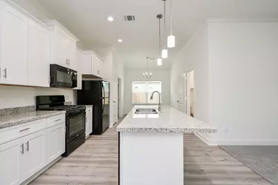 6822 Tuskegee Street, Houston, TX 77091 - Photo 9