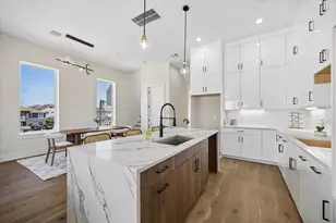 5827 Winsome Ln, Houston, TX 77057 - Photo 23