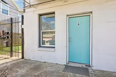 215 Hyde Park Boulevard #A, Houston, TX 77006 - Photo 1