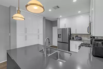 26 Scarlet Woods Court, Spring, TX 77380 - Photo 11