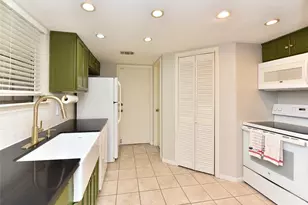 8409 Bayou Pine Ct, Houston, TX 77040 - Photo 13