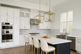 2704 Maxroy Dr, Houston, TX 77007 - Photo 5