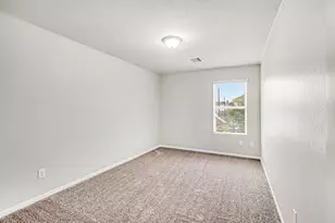 16774 N Thrasher Dr, Conroe, TX 77385 - Photo 5