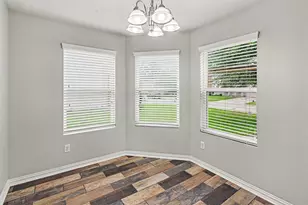 16774 N Thrasher Dr, Conroe, TX 77385 - Photo 9