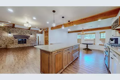 13470 Thousand Oaks Drive, Beaumont, TX 77713 - Photo 13