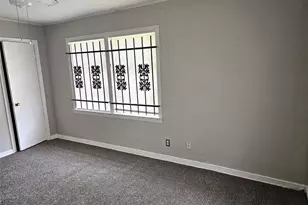 5902 Pershing St, Houston, TX 77033 - Photo 5