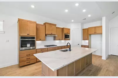 9503 Chateau Hill Drive, Manvel, TX 77578 - Photo 11