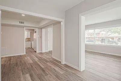 4509 Larch Lane, Bellaire, TX 77401 - Photo 9