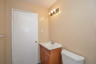 5515 Flamingo Dr, Houston, TX 77033 - Photo 27