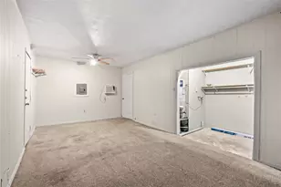 5515 Flamingo Dr, Houston, TX 77033 - Photo 11
