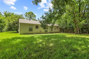 5515 Flamingo Dr, Houston, TX 77033 - Photo 19