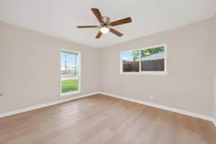 1341 Conrad Sauer Dr, Houston, TX 77043 - Photo 17