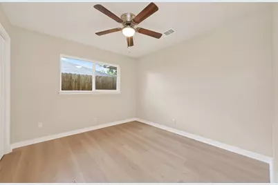 1341 Conrad Sauer Drive, Houston, TX 77043 - Photo 15