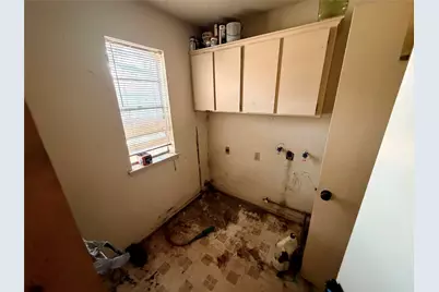 3400 Coachlight Lane, Baytown, TX 77521 - Photo 5