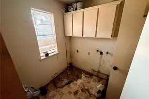 3400 Coachlight Ln, Baytown, TX 77521 - Photo 5