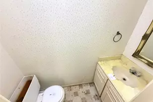 3400 Coachlight Ln, Baytown, TX 77521 - Photo 7