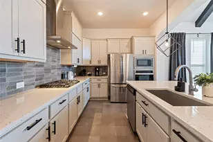 6034 Lake Bridge Ln, Manvel, TX 77578 - Photo 9