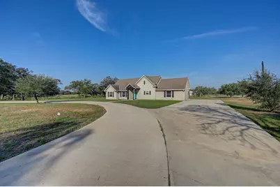 1241 County Road 230, Giddings, TX 78942 - Photo 35