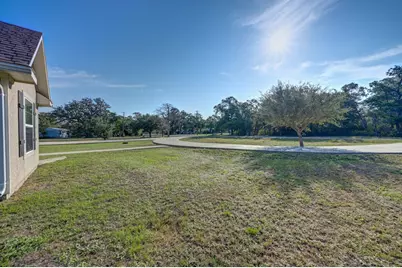 1241 County Road 230, Giddings, TX 78942 - Photo 37