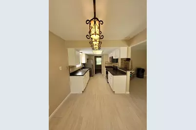22 W Broken Oak Ct, The Woodlands, TX 77381 - Photo 7