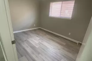 8212 Tavenor Ln, Houston, TX 77075 - Photo 11