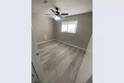 8212 Tavenor Lane, Houston, TX 77075 - Photo 11