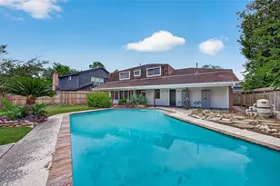 11730 Dorrance Ln, Meadows Place, TX 77477 - Photo 9