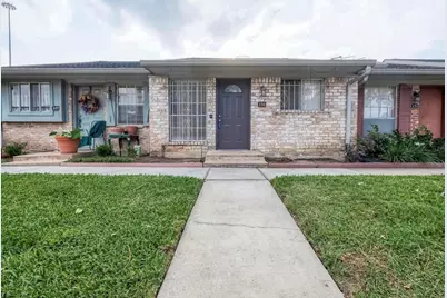 1108 W Tri Oaks Lane #150, Houston, TX 77043 - Photo 1