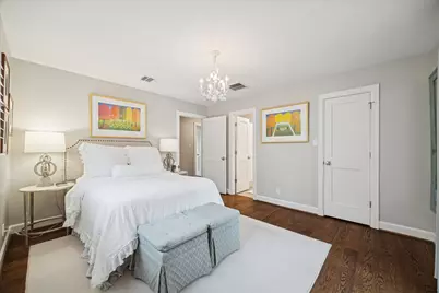 10043 Longmont Drive, Houston, TX 77042 - Photo 19