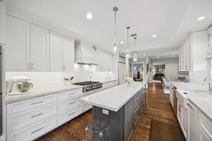 10043 Longmont Dr, Houston, TX 77042 - Photo 13