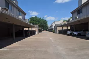 10811 Richmond Ave, Houston, TX 77042 - Photo 31