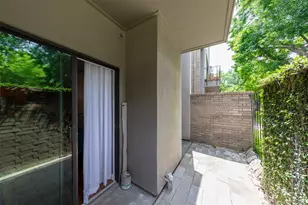 10811 Richmond Ave, Houston, TX 77042 - Photo 19