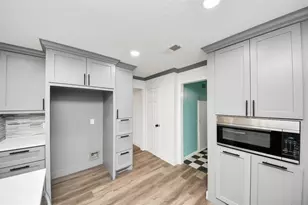 16527 N Mist Dr, Houston, TX 77073 - Photo 11