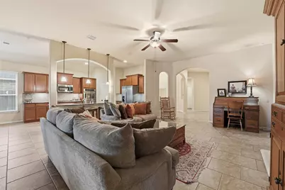 18115 Oliveria Way, Houston, TX 77044 - Photo 11