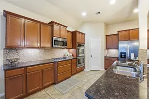 18115 Oliveria Way, Houston, TX 77044 - Photo 7