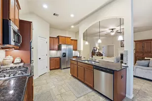 18115 Oliveria Way, Houston, TX 77044 - Photo 7