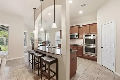 18115 Oliveria Way, Houston, TX 77044 - Photo 9