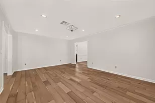 12411 Pinerock Ln, Houston, TX 77024 - Photo 13