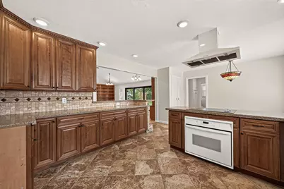 12411 Pinerock Lane, Houston, TX 77024 - Photo 19