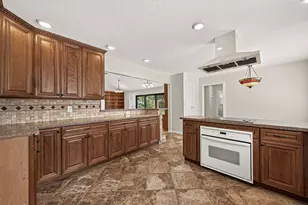 12411 Pinerock Ln, Houston, TX 77024 - Photo 19